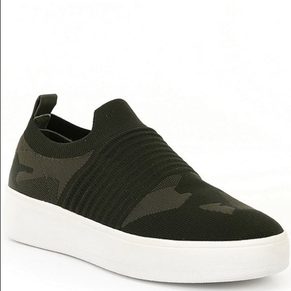Steve Madden: Beale Camo Sneaker